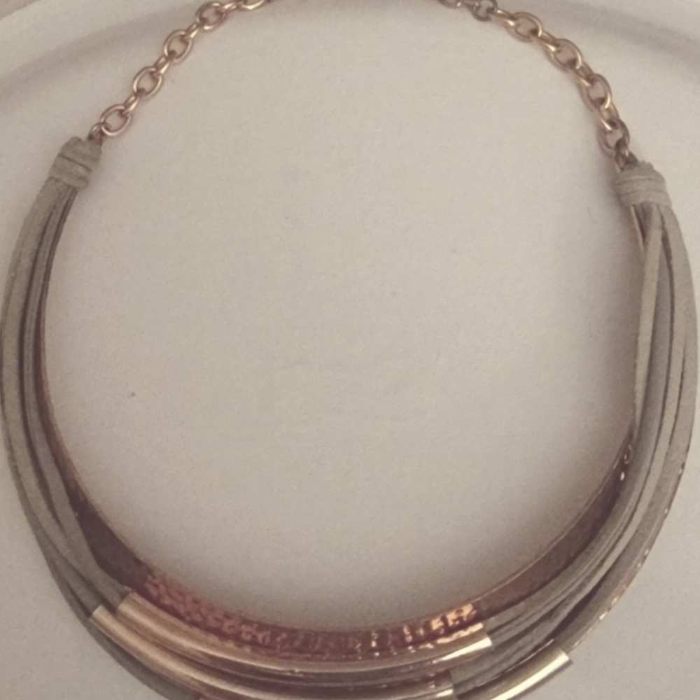 Necklace Goldtone Hardware Gray leather  Lobster Claw Clasp Approx 18"